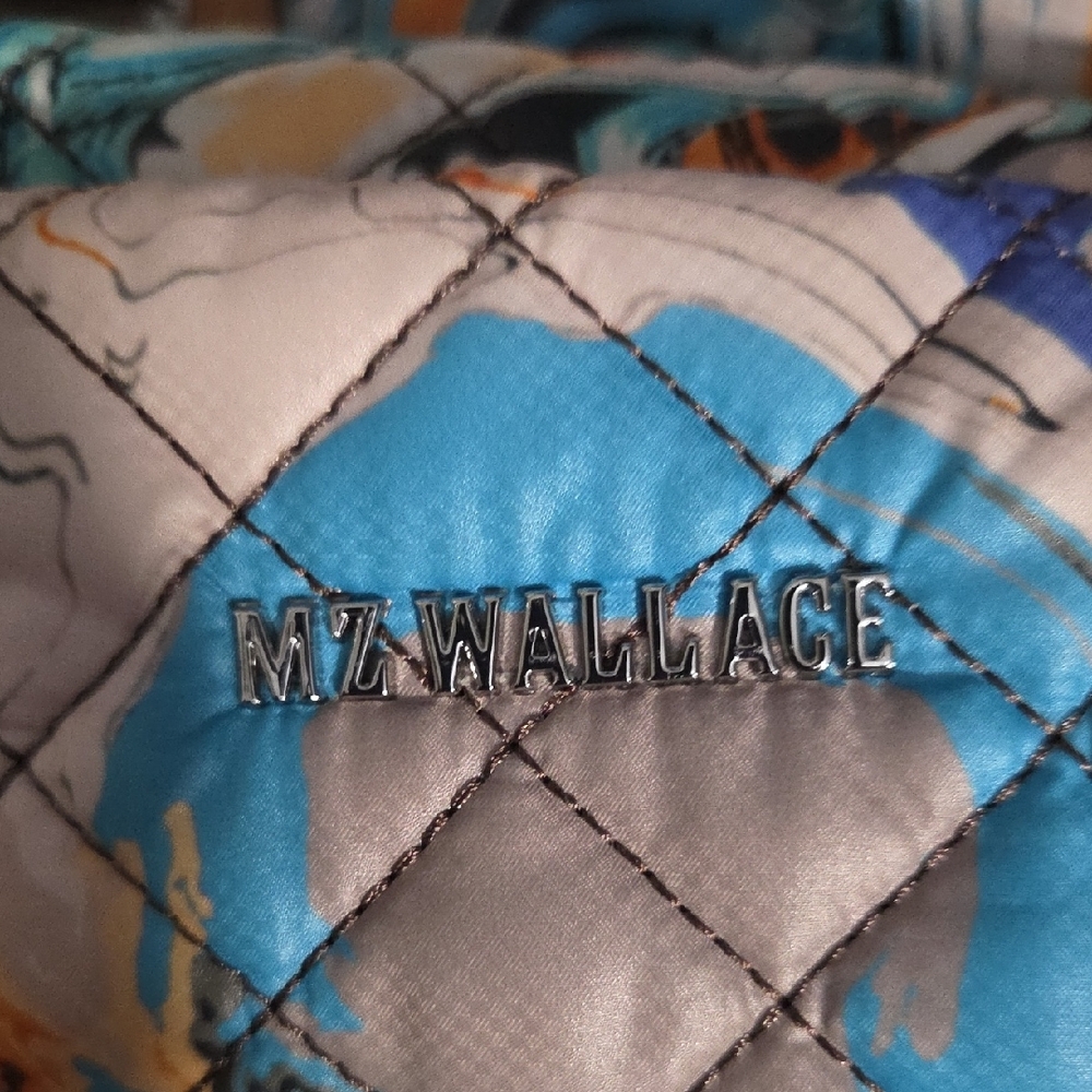 Quilted Floral Tote Bag in Blue and Orange - Picture 2 of 16